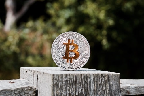 Bitcoin breaks horizontal resistance around $32k.  The rally raised more than $35,000.