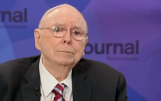 'Rat Poison': Cantankerous Bitcoin Critic Charlie Munger Dies At 99