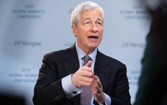 According To Jamie Dimon, Only Criminals Have Real Use For Bitcoin.