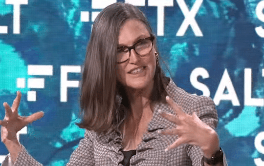 Cathy Wood'S Ark Sells Remaining Gbtc Shares, Buys $100M In Bitcoin Futures Etf