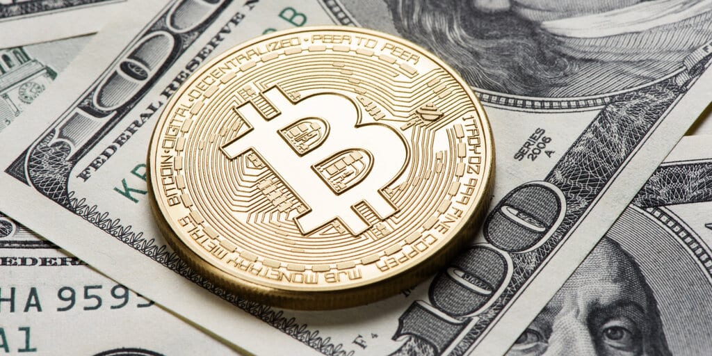 Bitcoin Etf Earns $4 Billion—While Other Crypto Funds Languish