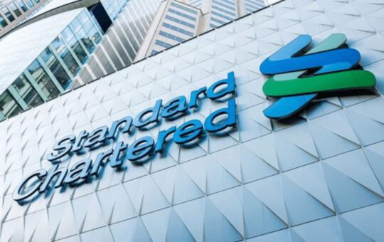 Standard Chartered predicts $200,000 BTC by the end of 2025