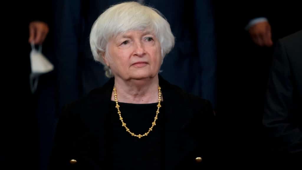 Janet Yellen Calls for Crypto Regulation in Congressional Testimony Citing Financial System Risks