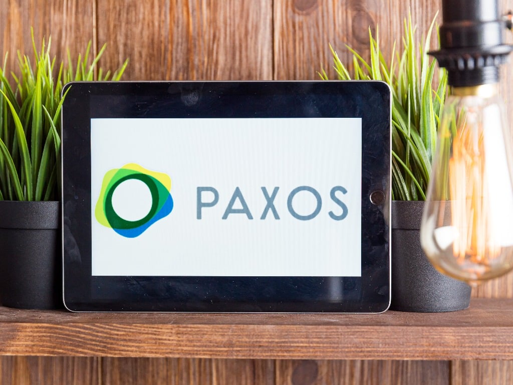 Paxos and Chainlink strengthen PayPal's PYUSD with value feed integration