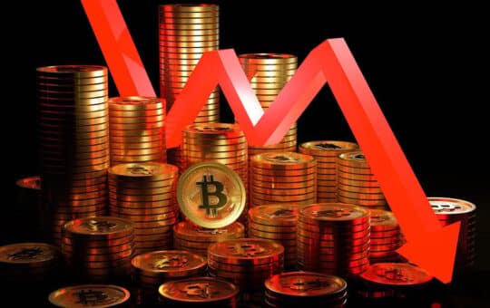 Bitcoin Price Drops Below $62,000 As Pre-Halving Momentum Sells