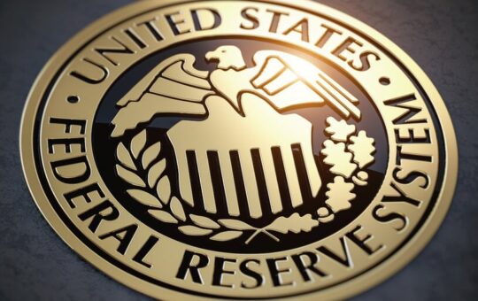 Fed Should Cut Emergency Rate To Avoid Us Crisis, Says Top Economist