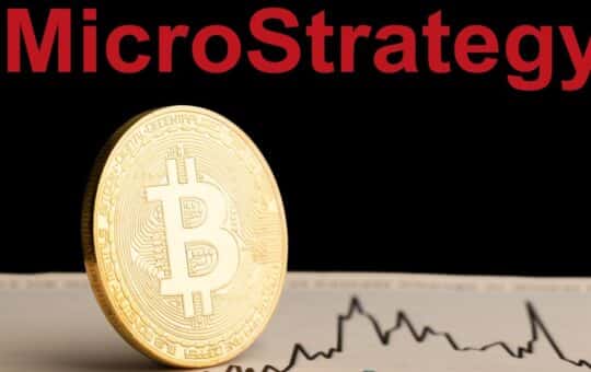 Critics Debate Microstrategy's High-Stakes Bitcoin Game: Genius or Ticking Time Bomb?