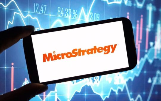 MicroStrategy Adds 15,350 BTC, Pushing Its Own Bitcoin Stash To 439,000—Revenue Of A Bull Run?