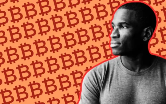 Bitcoin’s Bottom Out? Arthur Hayes Predicts Gradual Ascent to $70,000