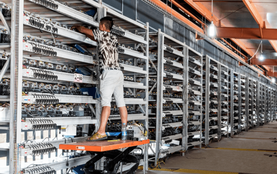 Bitcoin Mining Strengthens: Difficulty Reaches 110.45 Trillion Amid Revenue Decline