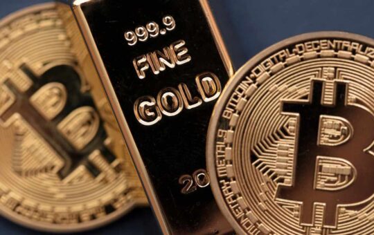 Bitcoin Etfs When Investors Flee With Gold