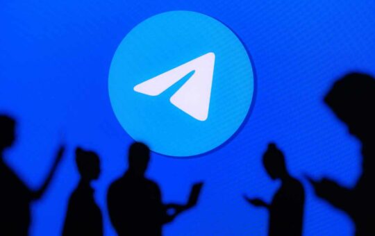 Telegram Drove Drove Drove Sanuise Calls French 'Bread'