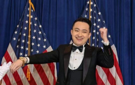 The Sun Taron Is Prepared To The Public In The United States During The Support Of Erics Trump-Connected Companies. Ft