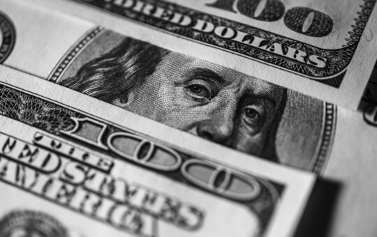 Us Dollar As A Chain Of Dollars As Chains