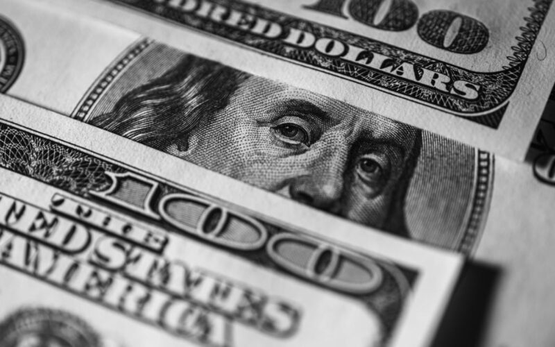 Us Dollar As A Chain Of Dollars As Chains
