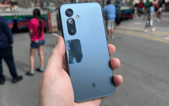 Sola And Idel Review: More Measured Crypto Phone
