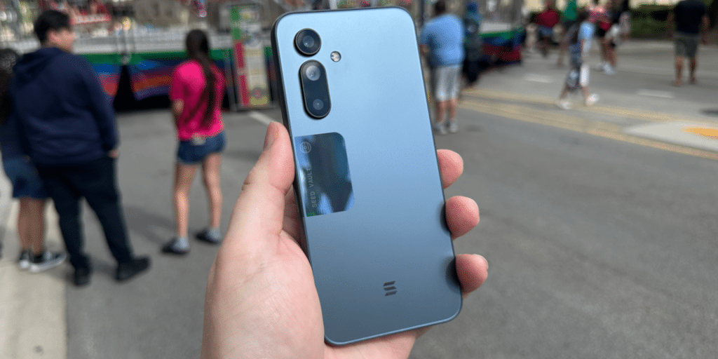 Sola And Idel Review: More Measured Crypto Phone