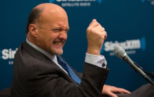 Jim Cropus Investing With Apple Stocks By Apple, Navias