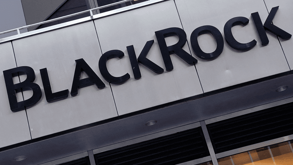 Report: World'S Largest Property Manager Blovck Mlocks Etfs To Devices