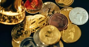 Fed Chair Chaire Liquidated More Than 300 Million Dollars In One Hour