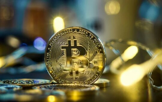 The Glass Screen Separates The Stored Bitcoin By Selling The Merged Bitcoin