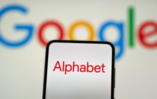 Alphabet Shares Rise 6%, All-Time High Whips Buffett'S $4.9B Bet