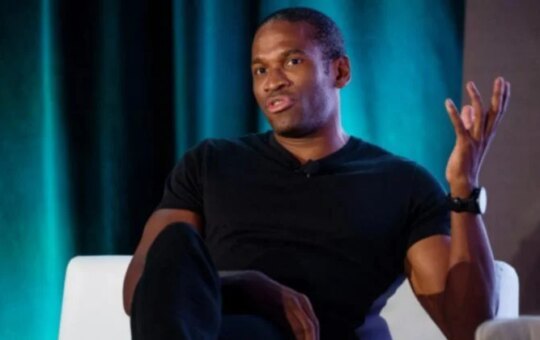 Arthur Hayes From Totter Bitcoin And Gold Exposes The Main Failure Of The Bet