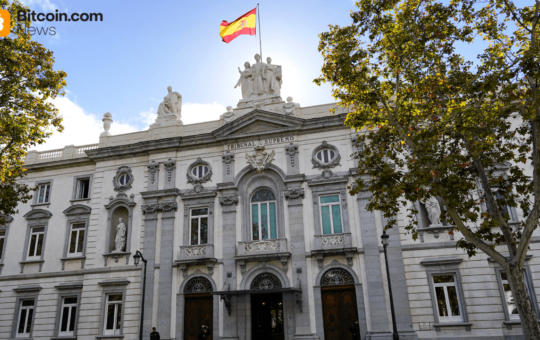 Court Charges 'Cryptoess' In 300M Pyramid Scheme