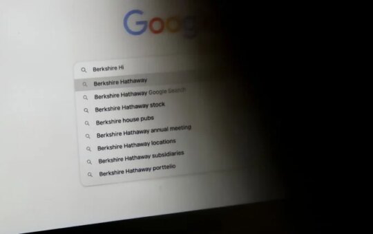 Warren Buffett Is Worth $1.4B.