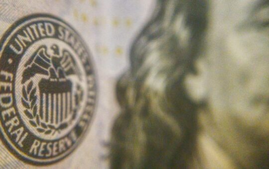 Blackrock Strategists Expect Some Rate Cuts In 2026 Unless The Labor Market Cracks.