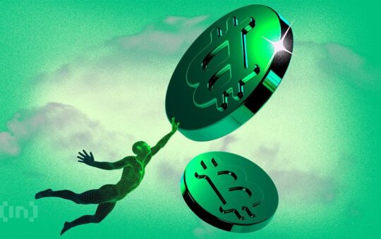 Us Gdp Surprise Signals Trouble For Altcoins, Not Bitcoin