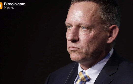 Why The Smart Money Out Of Vivian?