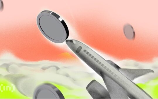 Berkshire Hathaway’s $382 Billion Cash Pile Sparks Crypto Speculation As Buffett Retires