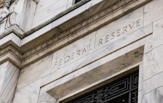 Trump Picks Crypto-Friendly Kevin Warsh As Fed Chair