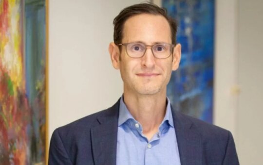 Vaneck'S Crypto Heat Index Highlights The First Bitcoin Bull Call Since 2025.