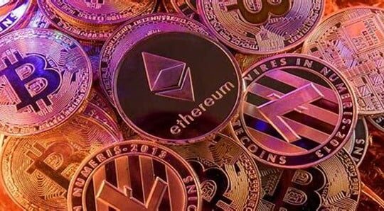 Bitcoin And Ethereum Drop, Etfs Losses Amidst Market Volatility