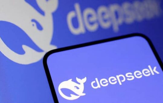 Deepseek Seeks $300M In First Outside Funding At $10B Valuation