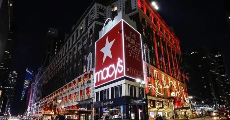 Berkshire Hathaway Reveals $55M Stake In Macy’S After Buffett’S Hint